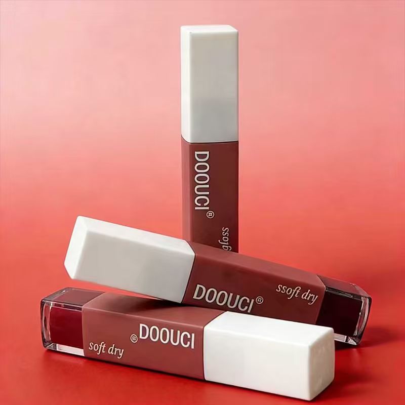 [Out of stock, Minimum order: 12,000 pcs]DOOUCI White-Eaved Brown Mist Lip Gloss