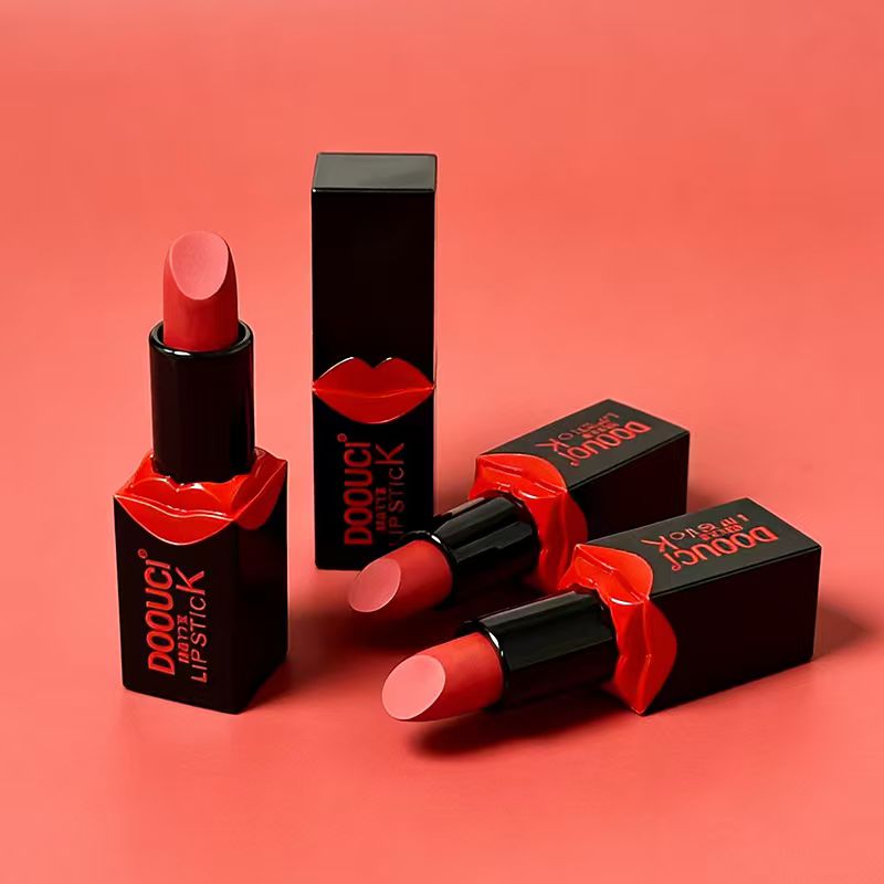 [Out of stock, Minimum order: 12,000 pcs]DOOUCI Black Casket Red Lip Lipstick