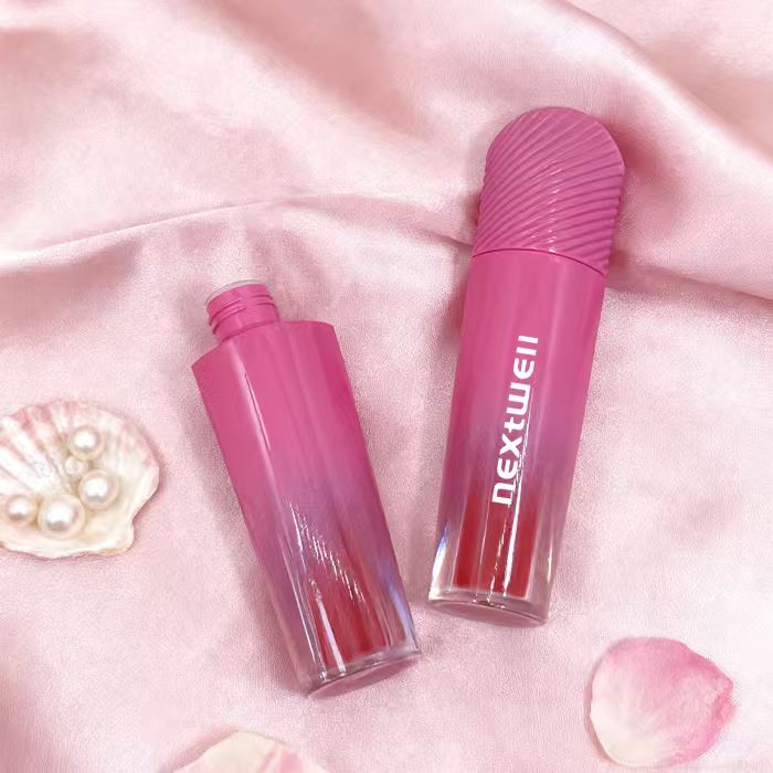 [Minimum order: 8,000 pcs]Nextwell Pink Gradient Velvet Lip Gloss