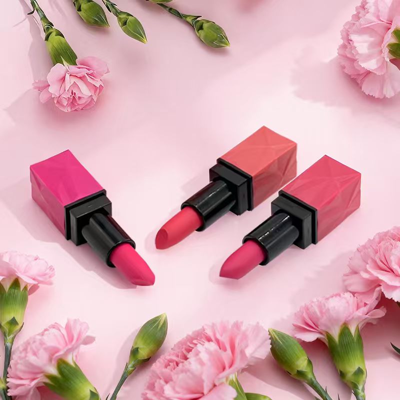 [Minimum order: 8,000 pcs]Diamond-Cut Luxe Scented Lipstick