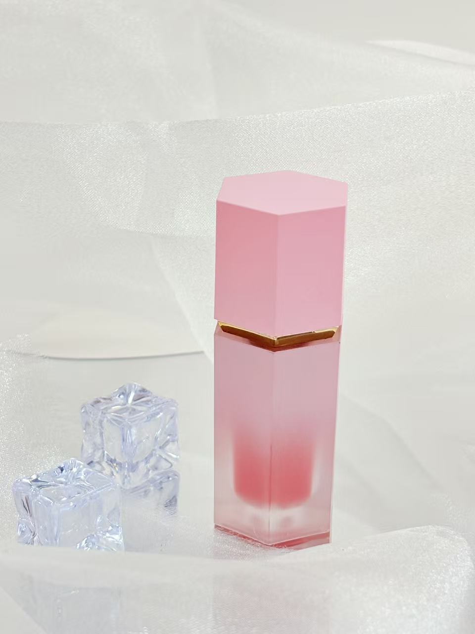 [Minimum order: 8,000 pcs]Pink Hexagon Cherry Blossom Scented Liquid Blush